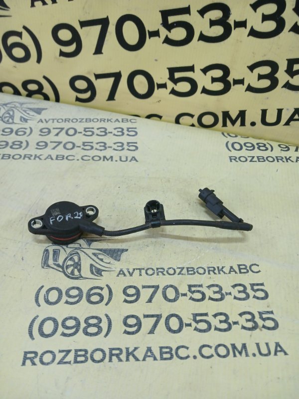 Запчасть клапан контроля тиску масла Kia Forte 2017 2.0 243562E700 Б/У Клапан контроля тиску масла Kia Forte 2017 2.0 243562E700 Б/У