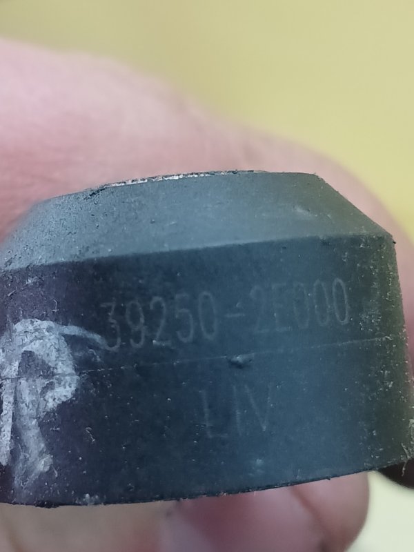 Датчик детонації Kia Forte 2.0 Датчик детонації Kia Forte 2.0