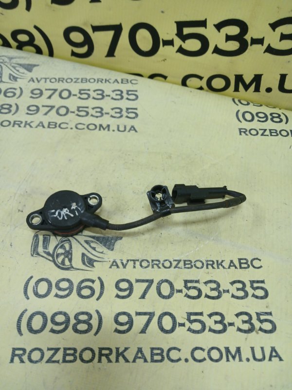 Запчасть клапан контроля тиску масла Kia Forte 2017 2.0 243562E700 Б/У Клапан контроля тиску масла Kia Forte 2017 2.0 243562E700 Б/У