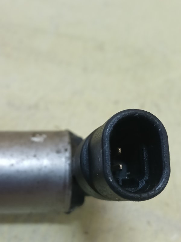 Клапан електромагнітний Kia Forte 2.0 Клапан електромагнітний Kia Forte 2.0