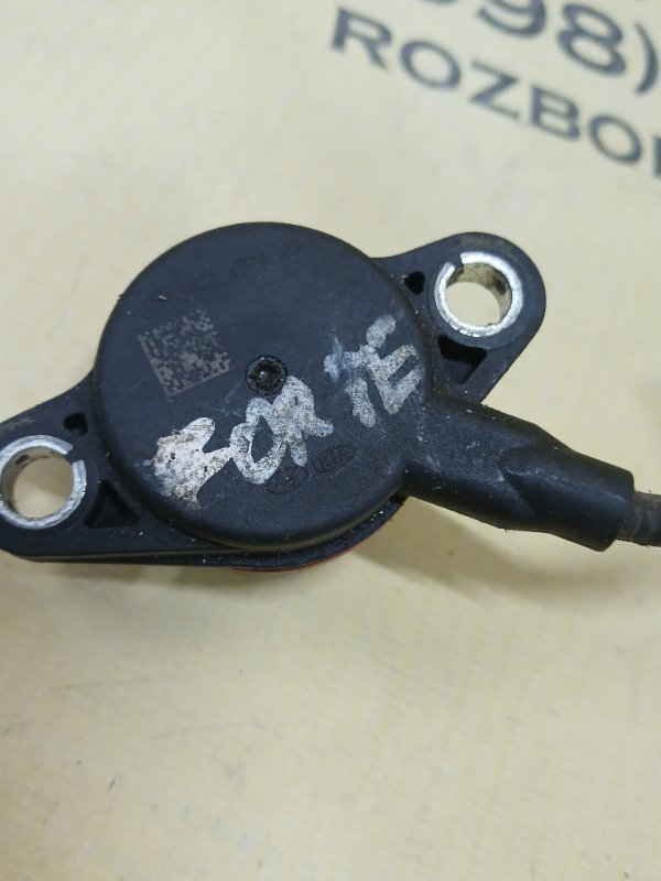 Клапан контроля тиску масла Kia Forte 2.0 Клапан контроля тиску масла Kia Forte 2.0