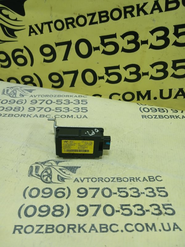 Запчасть блок контролю тиску в шинах Kia Optima Hybrid 2014 958004U500 Б/У Блок контролю тиску в шинах Kia Optima Hybrid 2014 958004U500 Б/У