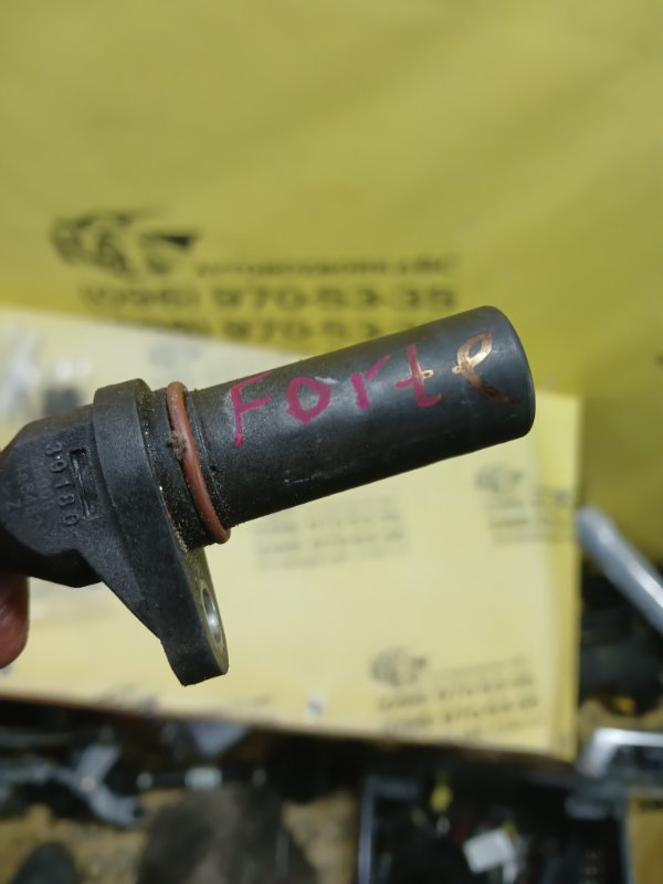 Датчик положення колінвала Forte 2017 2.0 Датчик положення колінвала Forte 2017 2.0