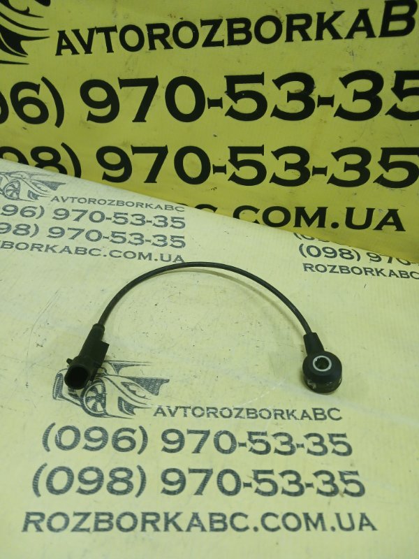 Запчасть датчик детонації Kia Optima Hybrid 2014 392502C500 Б/У Датчик детонації Kia Optima Hybrid 2014 392502C500 Б/У
