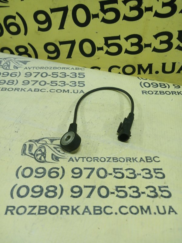 Запчасть датчик детонації Kia Optima Hybrid 2014 392502C500 Б/У Датчик детонації Kia Optima Hybrid 2014 392502C500 Б/У