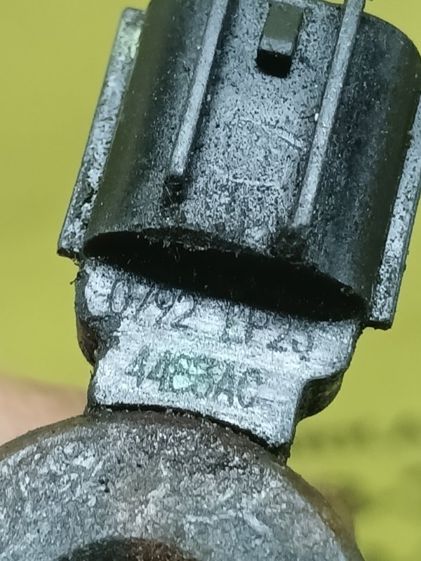 Клапан електромагнітний 200 2015 2.4 Клапан електромагнітний 200 2015 2.4