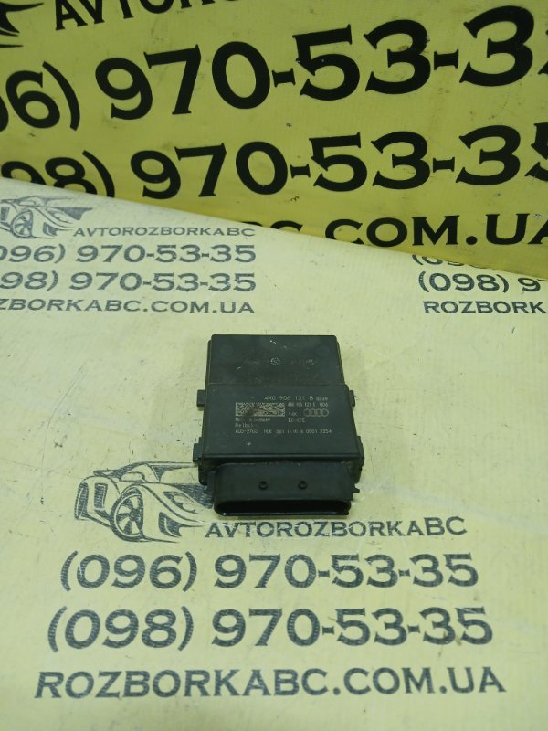 Запчасть блок управління паливним насосом Audi Q7 2018 4M 3.0 4M0906121B Б/У Блок управління паливним насосом Audi Q7 2018 4M 3.0 4M0906121B Б/У