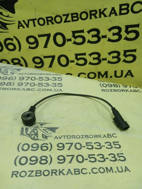 Запчасть датчик детонації Kia Optima Hybrid 2014 392502C500 Б/У Датчик детонації Kia Optima Hybrid 2014 392502C500 Б/У