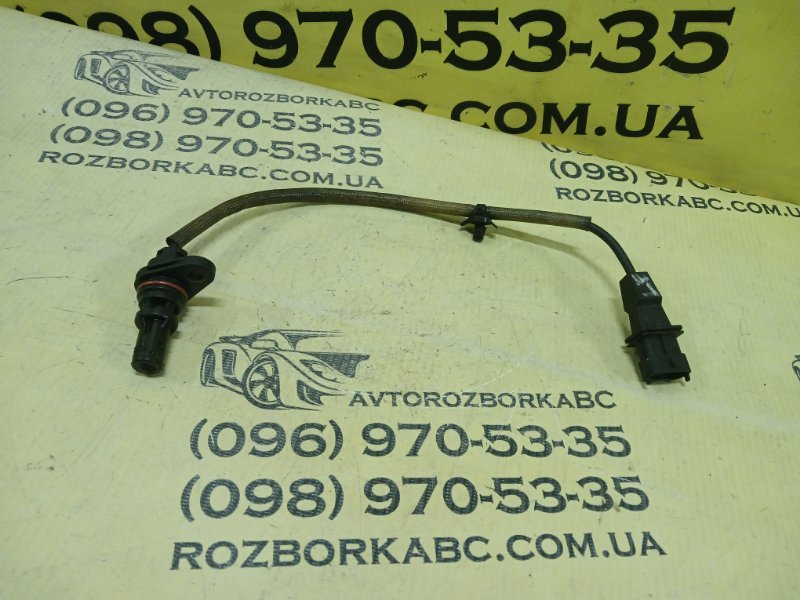 Запчасть датчик положення колінвала Kia Optima Hybrid 2014 391802G000 Б/У Датчик положення колінвала Kia Optima Hybrid 2014 391802G000 Б/У