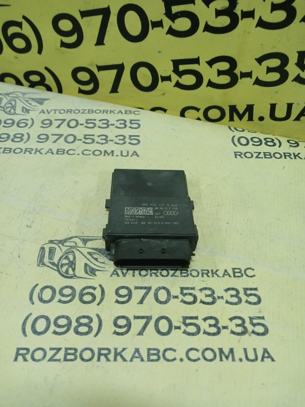 Запчасть блок управління паливним насосом Audi Q7 2018 4M 3.0 4M0906121B Б/У Блок управління паливним насосом Audi Q7 2018 4M 3.0 4M0906121B Б/У