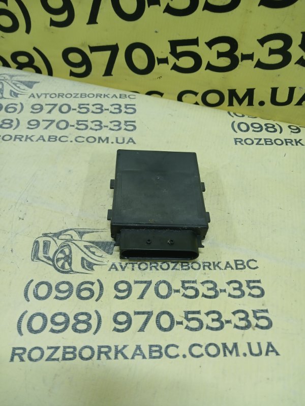 Блок управління паливним насосом Q7 2018 4M 3.0 Блок управління паливним насосом Q7 2018 4M 3.0