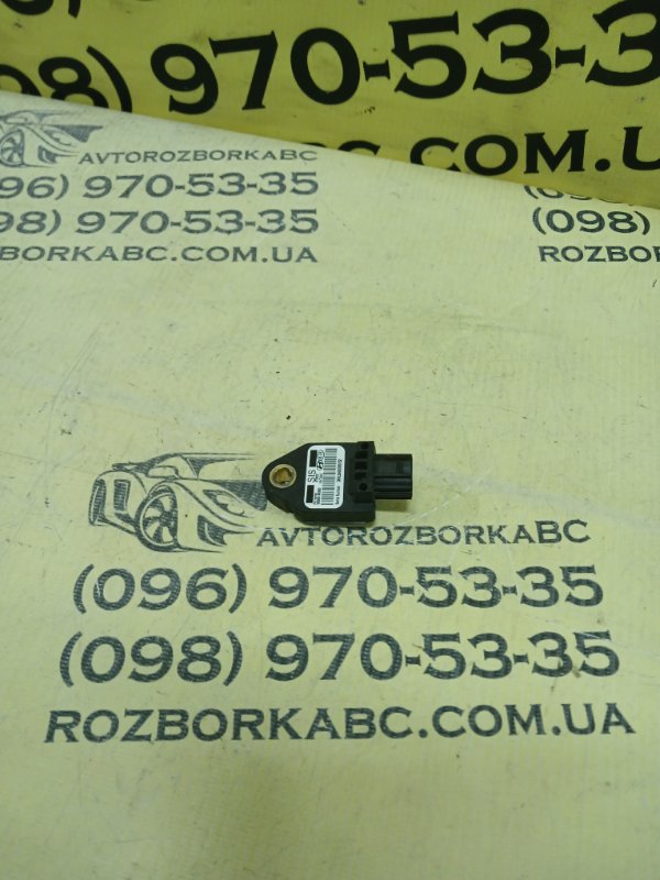 Запчасть датчик удару задний левый Kia Optima Hybrid 2014 959203K000 Б/У Датчик удару задний левый Kia Optima Hybrid 2014 959203K000 Б/У