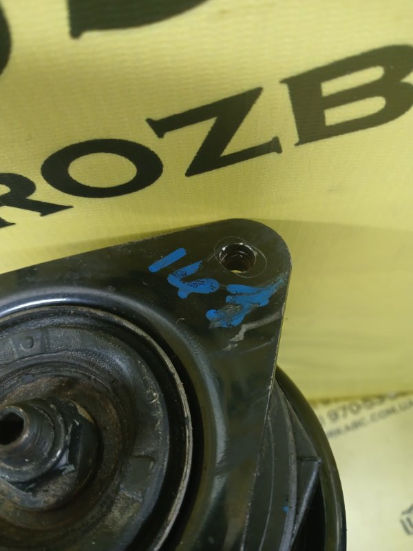 Амортизатор передний Nissan Altima 2.5 Амортизатор передний Nissan Altima 2.5