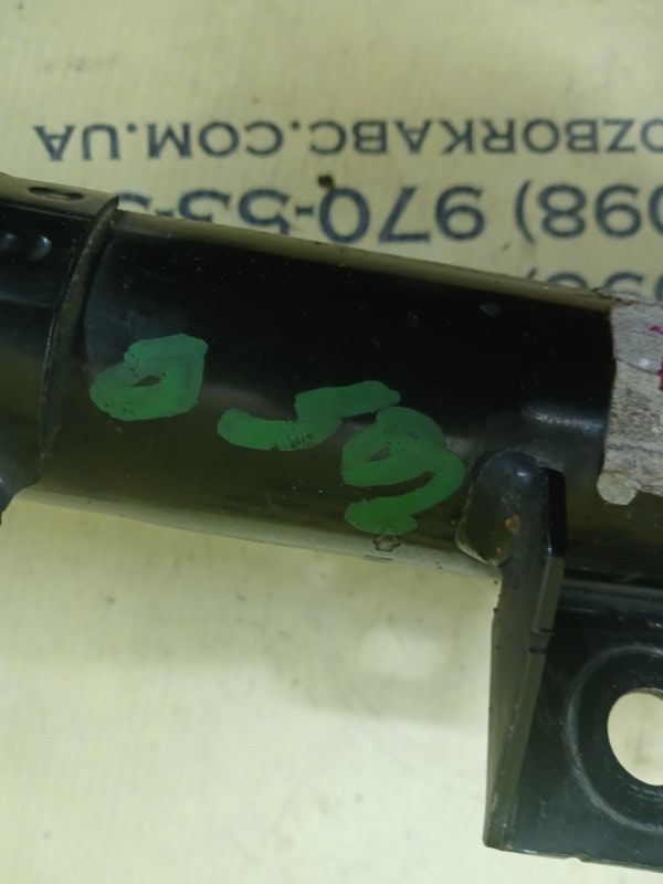 Амортизатор передний Altima 2019 2.5 Амортизатор передний Altima 2019 2.5