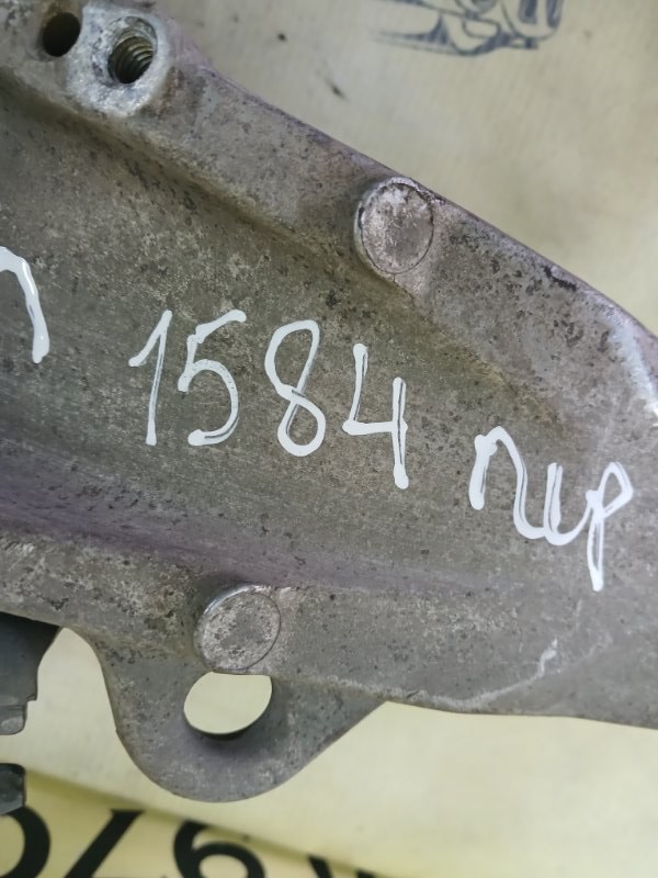 Цапфа ( Поворотний кулак) передняя левая Q50 2019 AWD 3.0 Цапфа ( Поворотний кулак) передняя левая Q50 2019 AWD 3.0