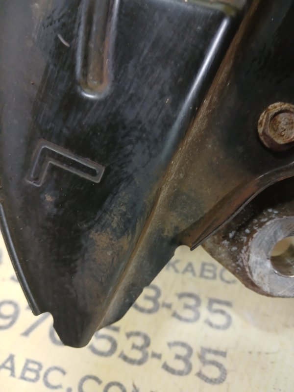 Цапфа ( Поворотний кулак) задняя левая Cherokee 2017 KL 2.4 Цапфа ( Поворотний кулак) задняя левая Cherokee 2017 KL 2.4