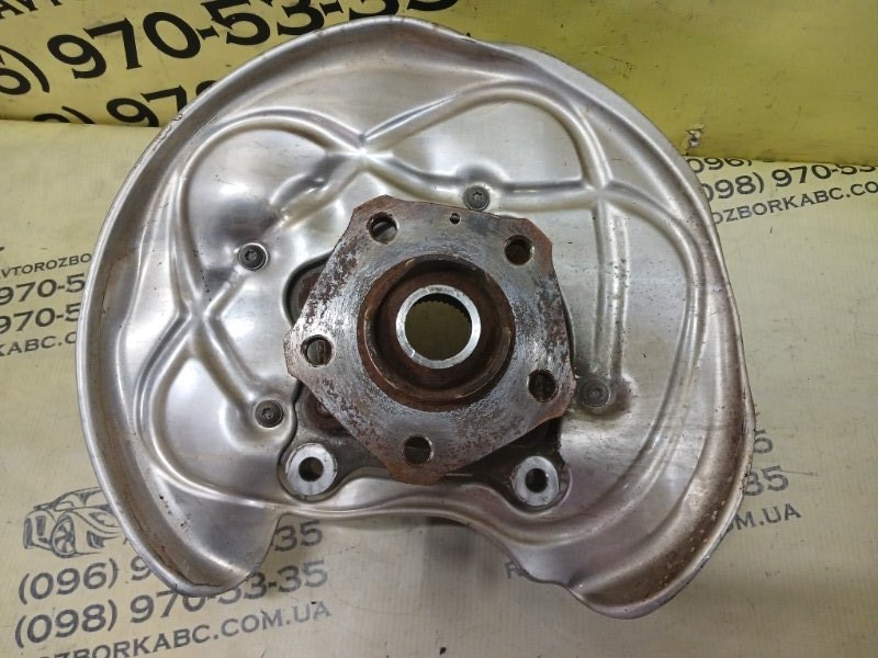 Цапфа ( Поворотний кулак) задняя левая Q5 2018 80A 2.0 Цапфа ( Поворотний кулак) задняя левая Q5 2018 80A 2.0