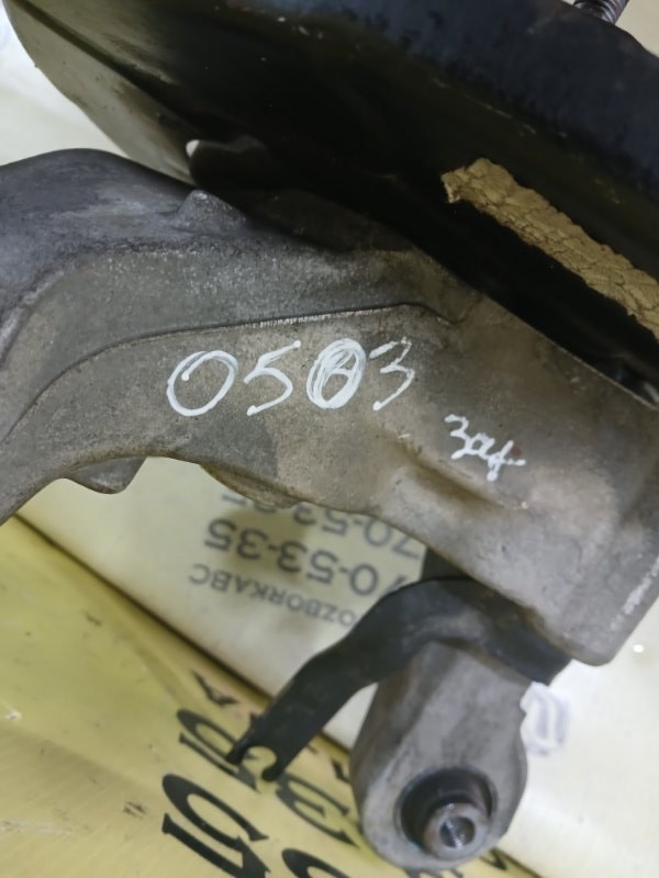 Цапфа ( Поворотний кулак) задняя левая Nissan Altima 2.5 Цапфа ( Поворотний кулак) задняя левая Nissan Altima 2.5