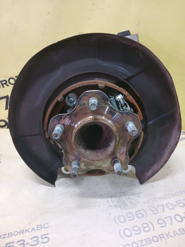 Цапфа ( Поворотний кулак) задняя левая Altima 2019 2.5 Цапфа ( Поворотний кулак) задняя левая Altima 2019 2.5