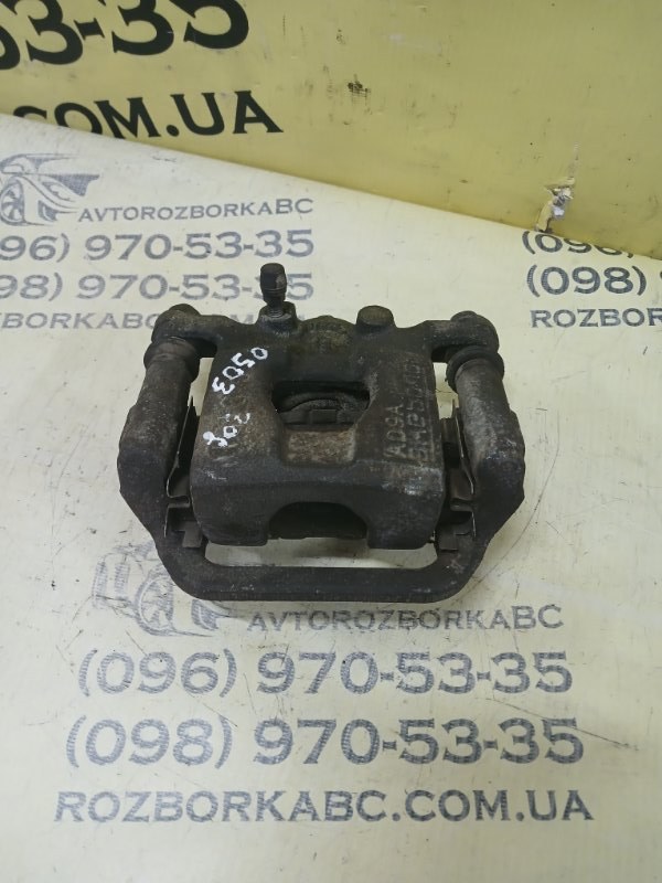 Супорт задний левый Altima 2019 2.5 Супорт задний левый Altima 2019 2.5