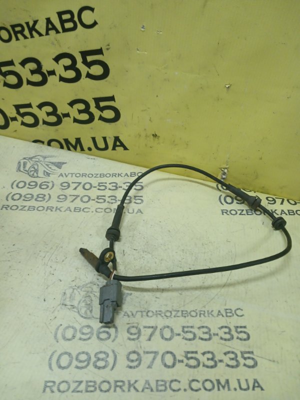 Запчасть датчик abs передний правый Nissan Rogue 2017 2.5 47910-4CE0A Б/У Датчик ABS передний правый Nissan Rogue 2017 2.5 47910-4CE0A Б/У