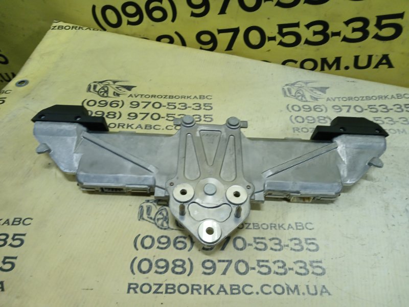 Камера з кронштейном передняя Subaru Legacy BN9 2.5 Камера з кронштейном передняя Subaru Legacy BN9 2.5