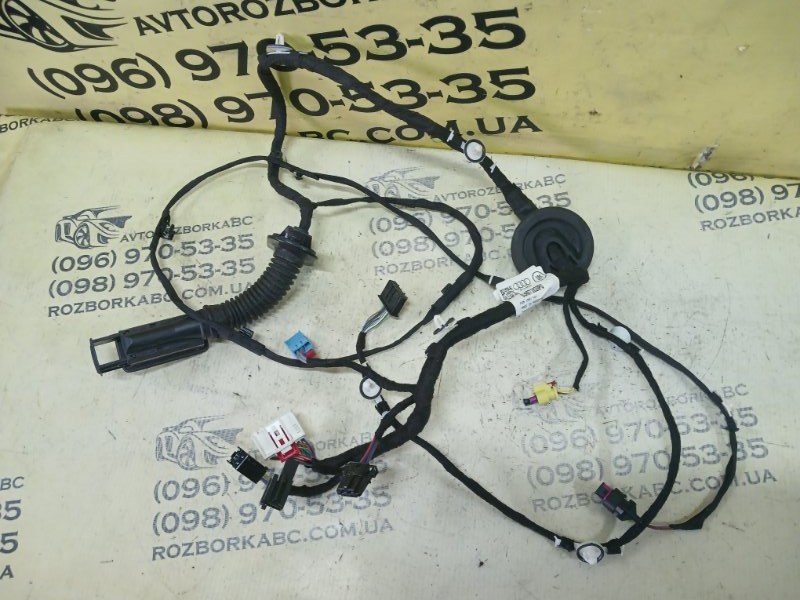 Проводка двери передняя левая Audi Q3 2021 CZR 83A971029 Б/У