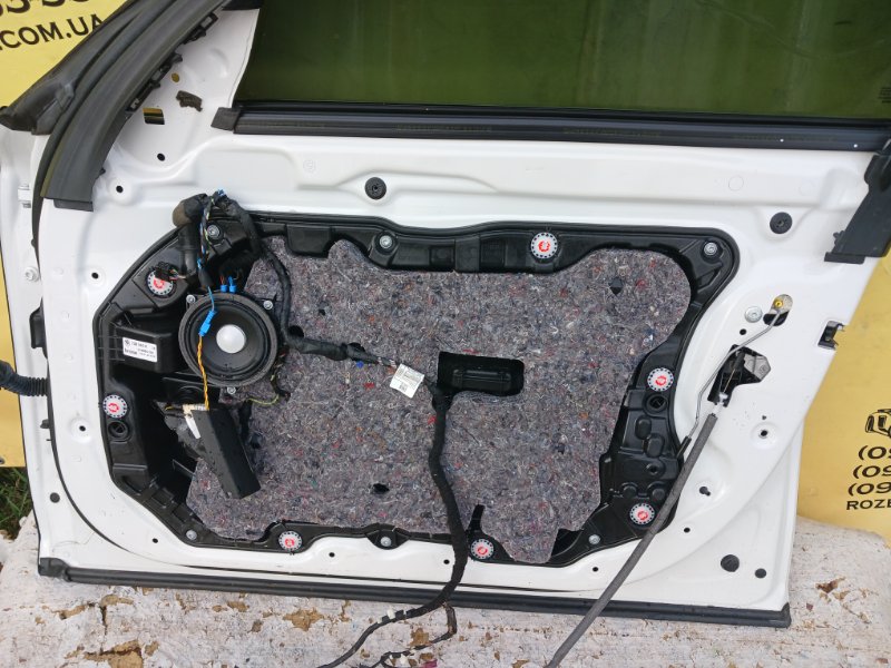 Двери передние правые 750 2016 G12 4.4 Двери передние правые 750 2016 G12 4.4