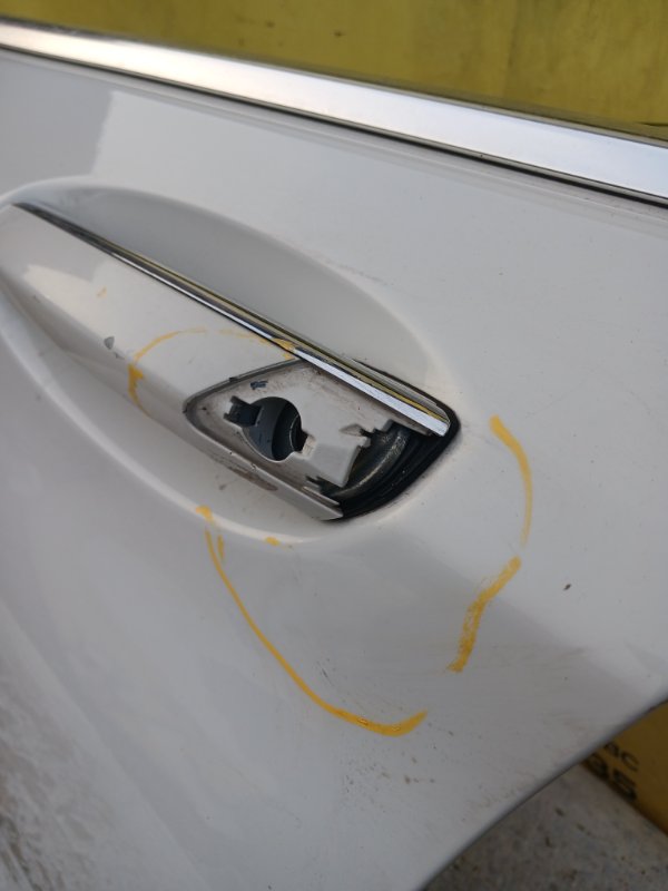 Двери передние левые 750 2016 G12 4.4 Двери передние левые 750 2016 G12 4.4