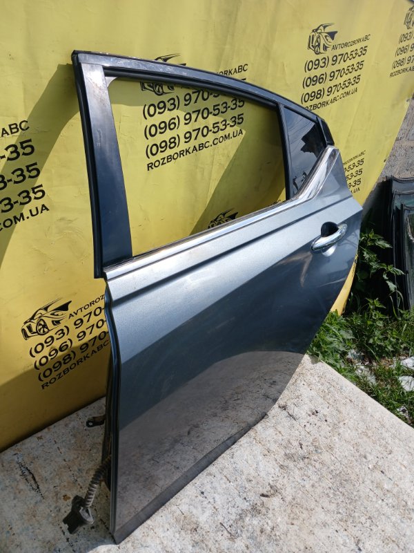 Двери задние левые Altima 2019 Двери задние левые Altima 2019
