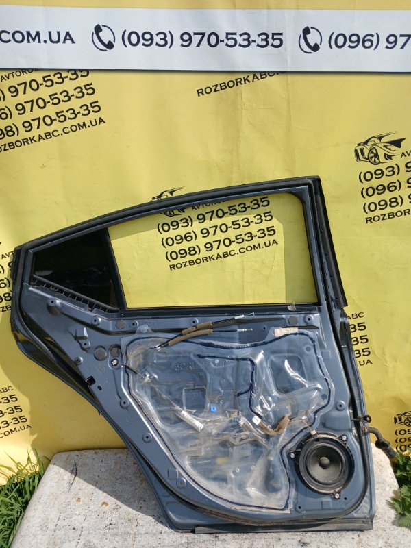 Двери задние левые Altima 2019 Двери задние левые Altima 2019