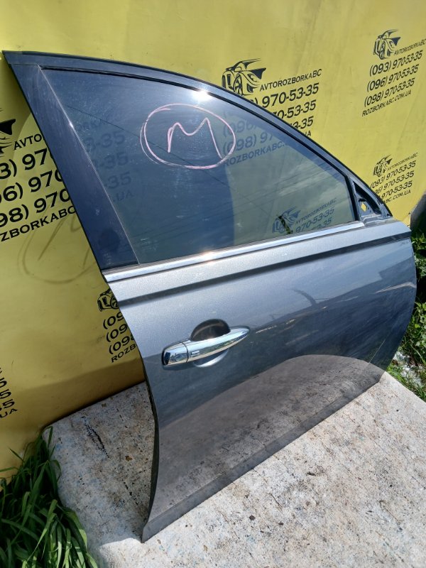 Двери передние правые Altima 2019 Двери передние правые Altima 2019