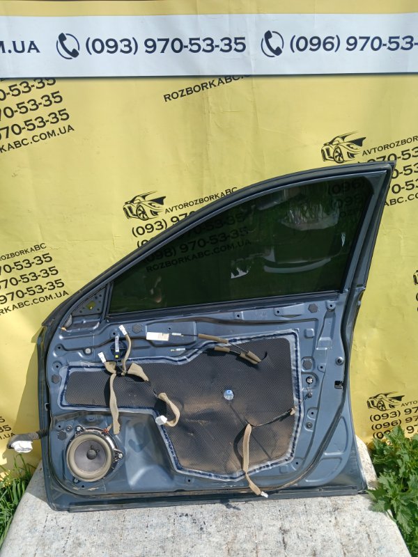 Двери передние правые Altima 2019 Двери передние правые Altima 2019