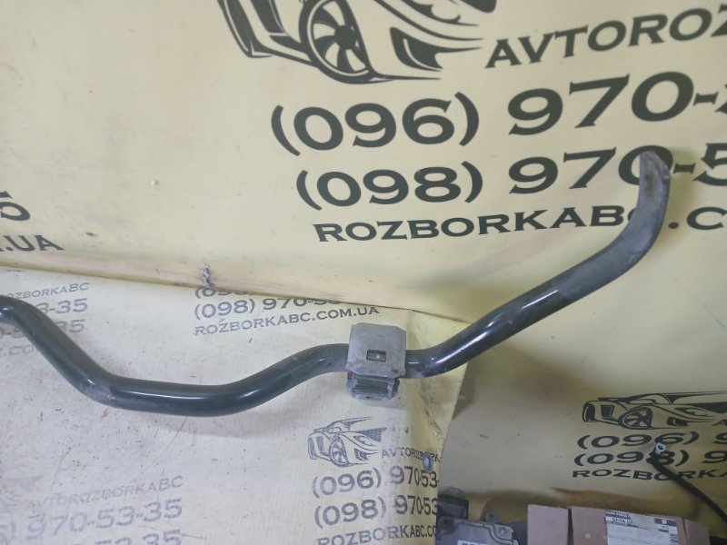 Стабилизатор задний Q5 2020 80A DJYA Стабилизатор задний Q5 2020 80A DJYA