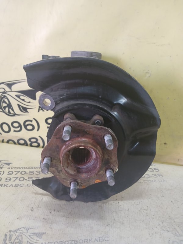 Цапфа ( Поворотний кулак) передняя левая Altima 2019 Цапфа ( Поворотний кулак) передняя левая Altima 2019