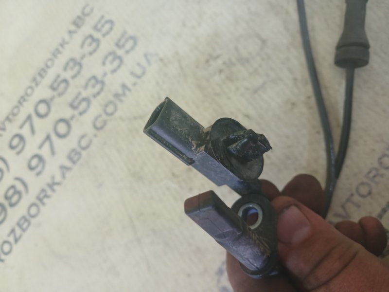 Датчик ABS передний правый Altima 2019