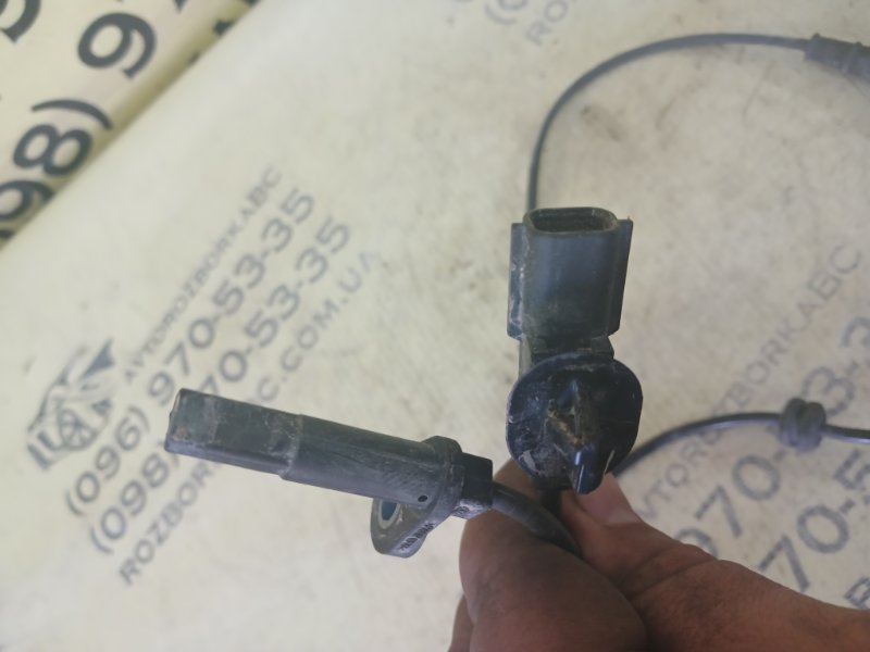 Датчик ABS передний левый Altima 2019