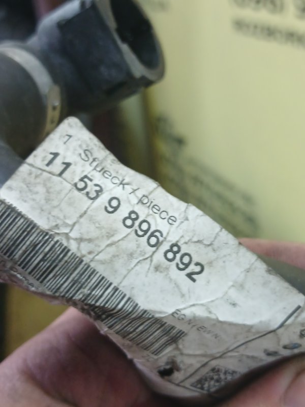 Патрубок интеркулера BMW 328 F30 2.0 Патрубок интеркулера BMW 328 F30 2.0