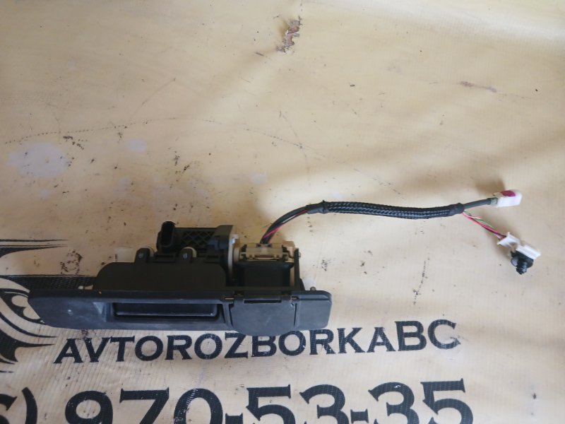 Ручка двери багажника GLC 300 2018 X253 2.0 27492031710098 Ручка двери багажника GLC 300 2018 X253 2.0 27492031710098