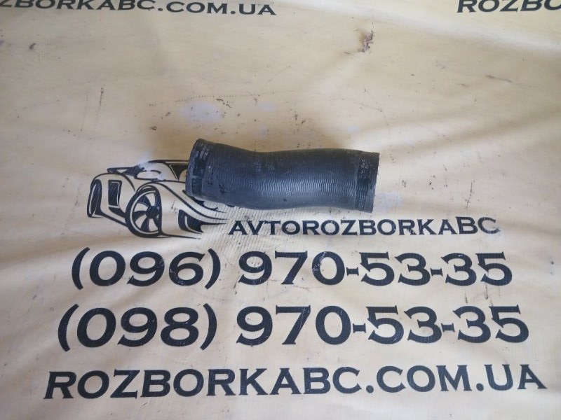 Патрубок интеркулера левый Porsche Macan 95B 3.0 CTMA Патрубок интеркулера левый Porsche Macan 95B 3.0 CTMA