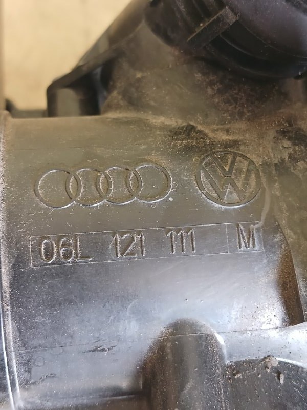 Помпа взборе Audi Q5 80A 2.0 DAYB