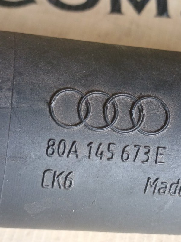 Патрубок интеркулера левый Q5 2018 80A 2.0 DAYB Патрубок интеркулера левый Q5 2018 80A 2.0 DAYB