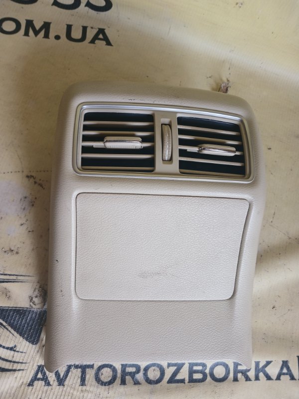 Дефлектор центральной консоли Q50 2019 AWD 3.0 Дефлектор центральной консоли Q50 2019 AWD 3.0