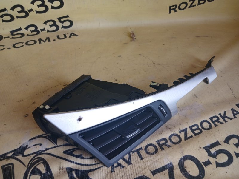 Дефлектор салона правый Q50 2019 AWD 3.0 Дефлектор салона правый Q50 2019 AWD 3.0