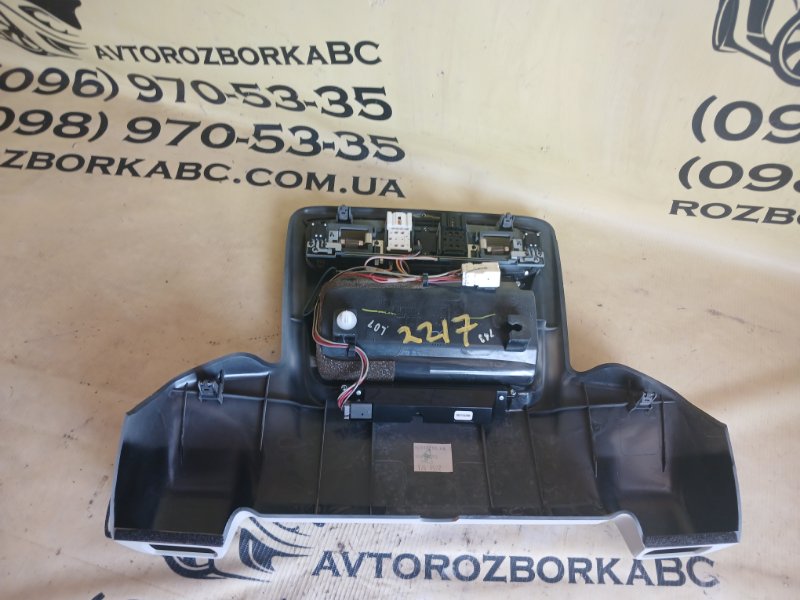 Плафон салона Legacy 2017 BN9 2.5 Плафон салона Legacy 2017 BN9 2.5