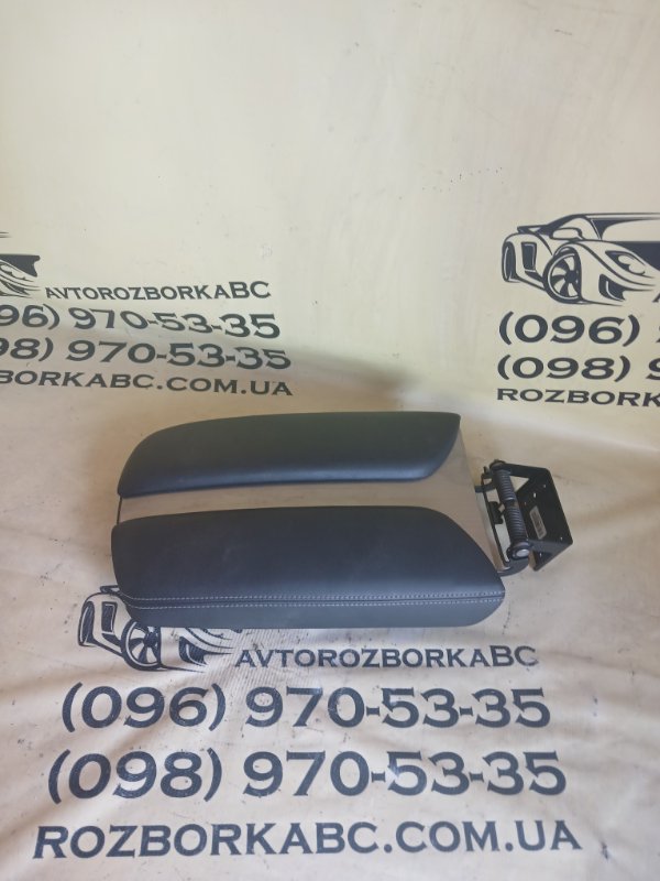 Запчасть подлокотник Nissan Murano 2017 Z52 3.5 969205AA0A Б/У Подлокотник Nissan Murano 2017 Z52 3.5 969205AA0A Б/У