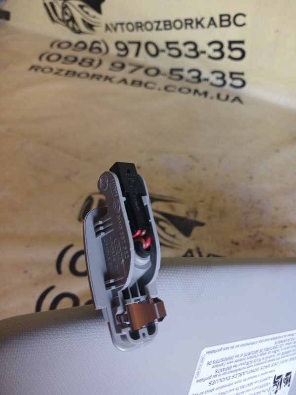 Козырек солнцезащитный правый Q5 2018 80A 2.0 Козырек солнцезащитный правый Q5 2018 80A 2.0