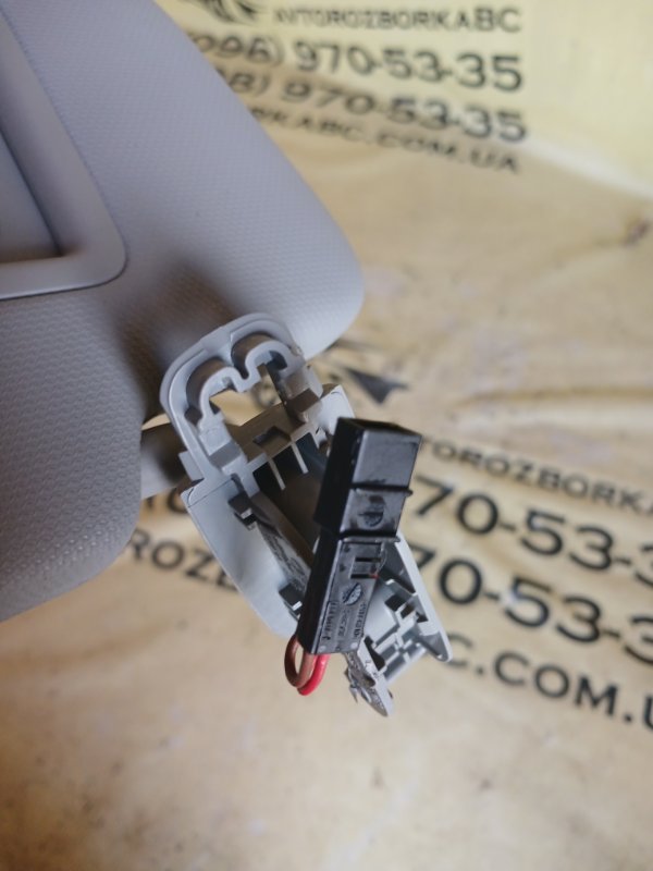 Козырек солнцезащитный левый Q5 2018 80A 2.0 Козырек солнцезащитный левый Q5 2018 80A 2.0