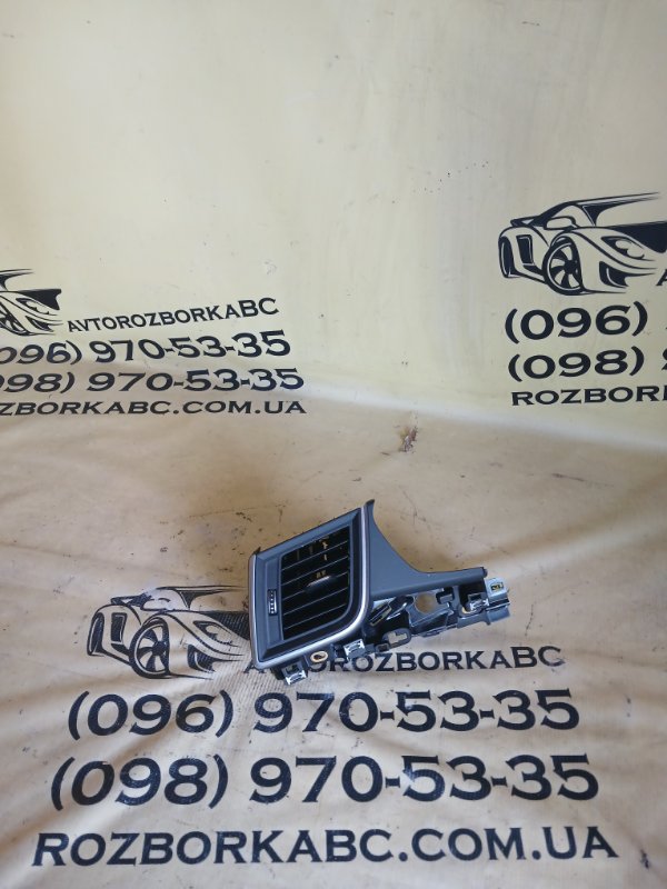 Запчасть воздуховод салона левый Audi Q5 2018 80A 2.0 80B820901 Б/У Воздуховод салона левый Audi Q5 2018 80A 2.0 80B820901 Б/У