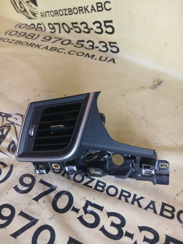 Воздуховод салона левый Audi Q5 80A 2.0 Воздуховод салона левый Audi Q5 80A 2.0